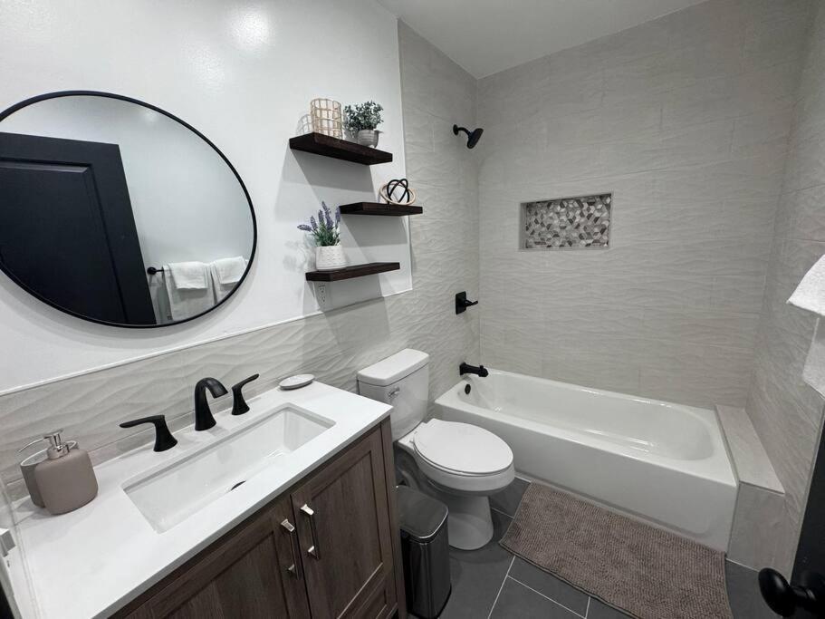 Mid-Century Gem In Long Beach Buitenkant foto