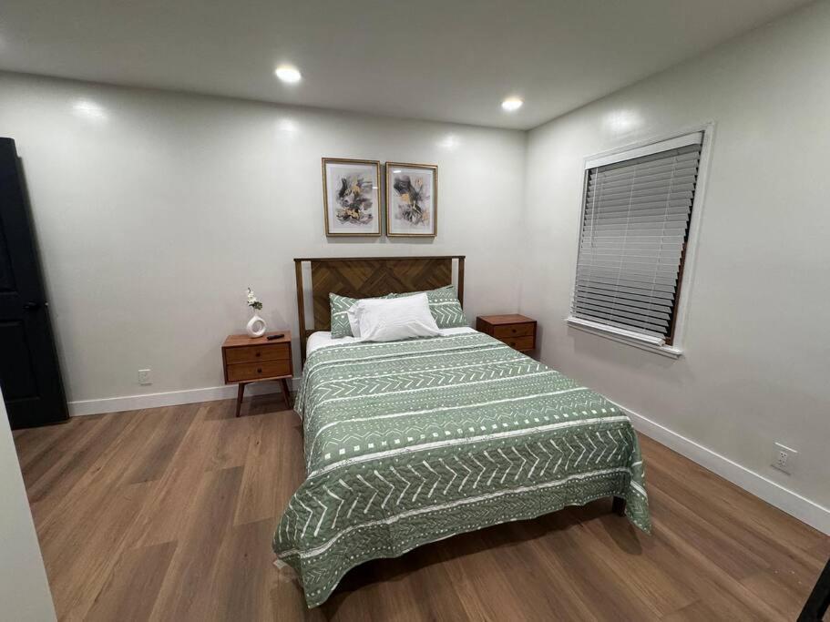 Mid-Century Gem In Long Beach Buitenkant foto