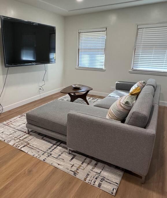 Mid-Century Gem In Long Beach Buitenkant foto
